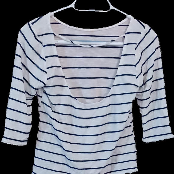 Womens top - Picture 2 of 2